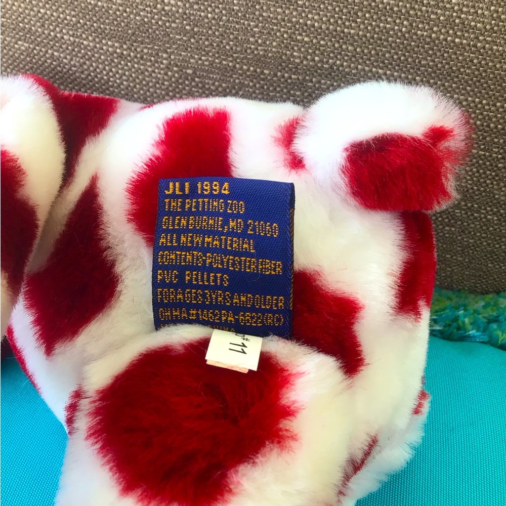 The Petting Zoo heart covered Stuffed Bear. NWT - Picture 5 of 5
